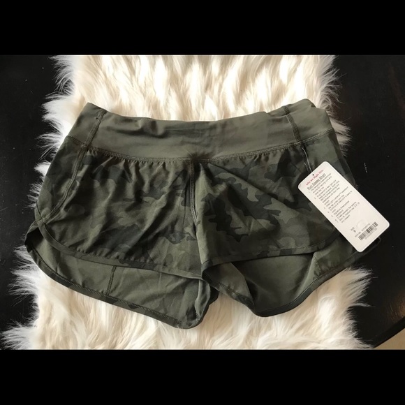 RARE! Lululemon CAMOUFLAGE Speed Shorts 6